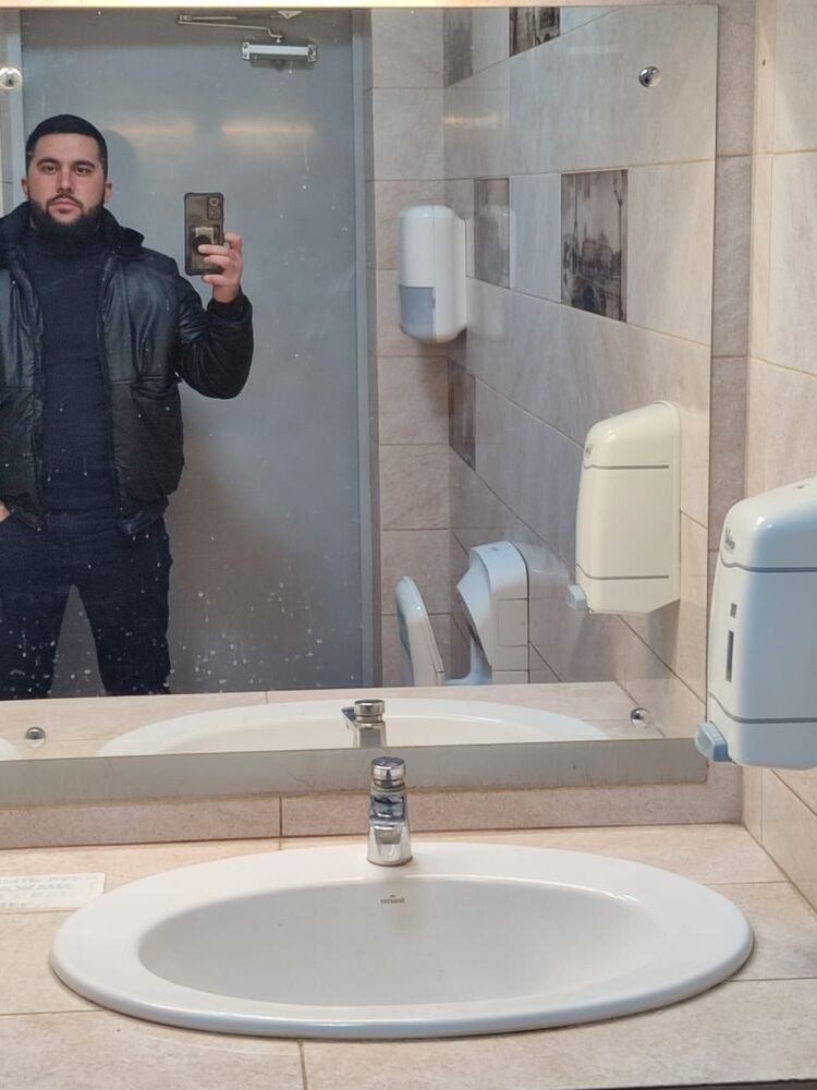  ,   Ali, 30 ,   ,   , c , 