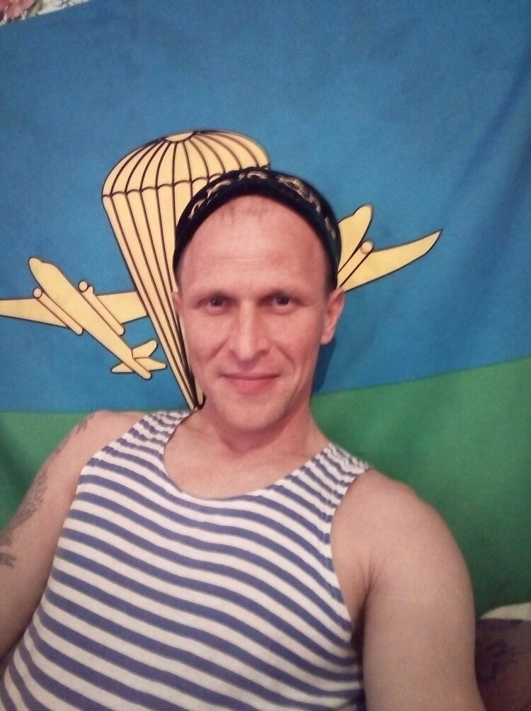  19522303   , 39 ,    --