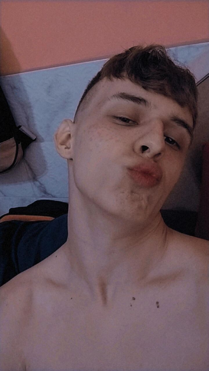  32053703  , 22 ,    