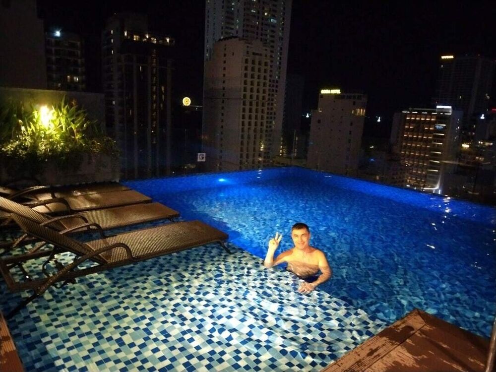  21168563  , 46 ,    