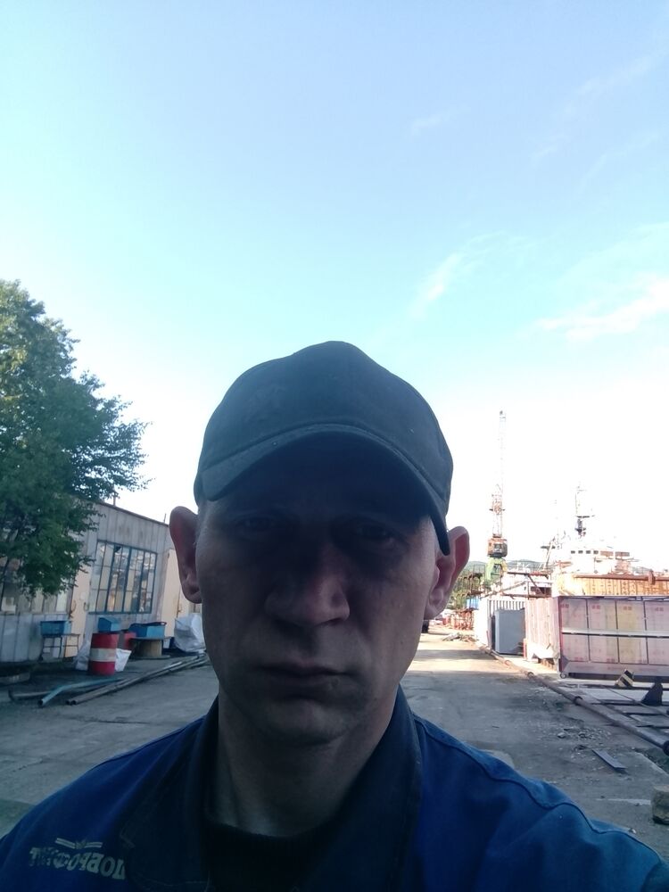  43931813  , 37 ,    