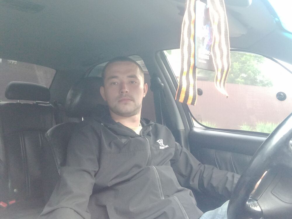  44660103  Azamat, 28 ,    