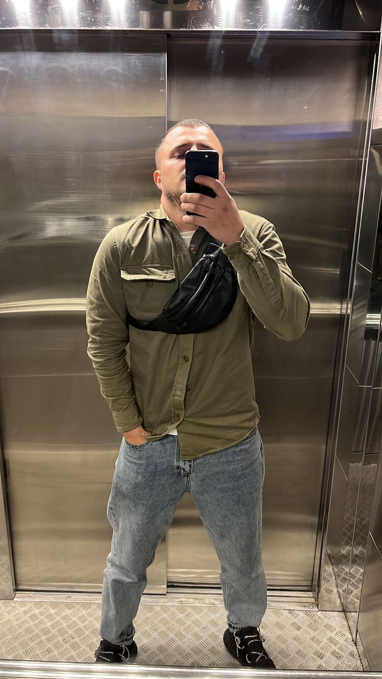  37348413  , 30 ,    