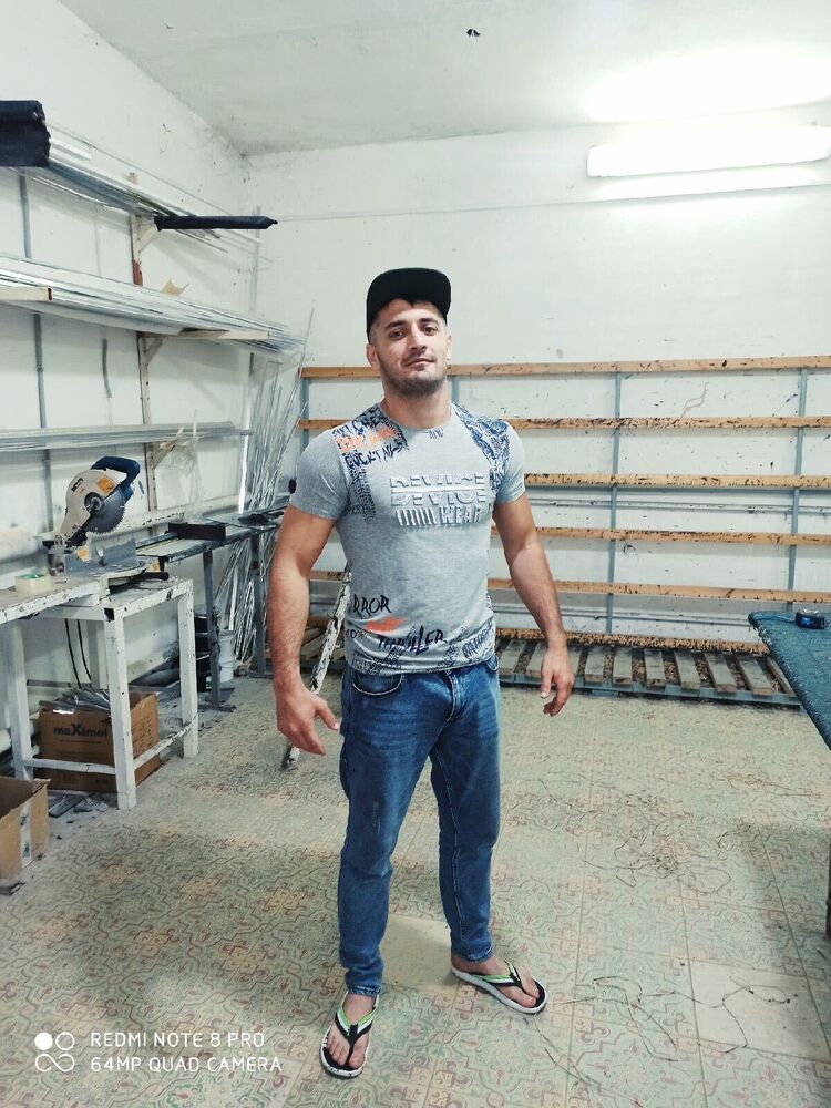  49654913  , 35 ,    