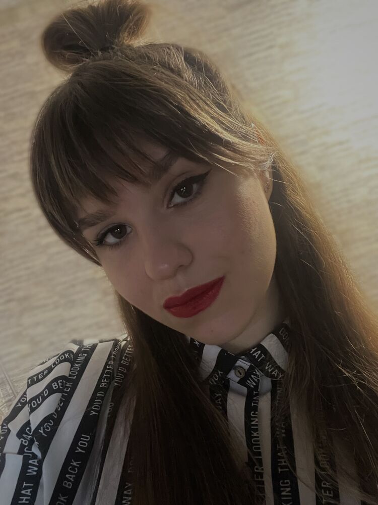  ,   Anasnake, 24 ,   ,   , c 