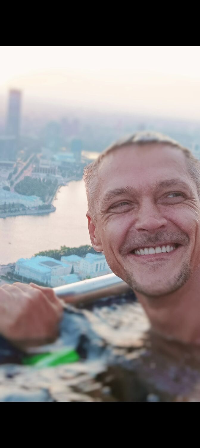  40859943  Vladimir, 42 ,    