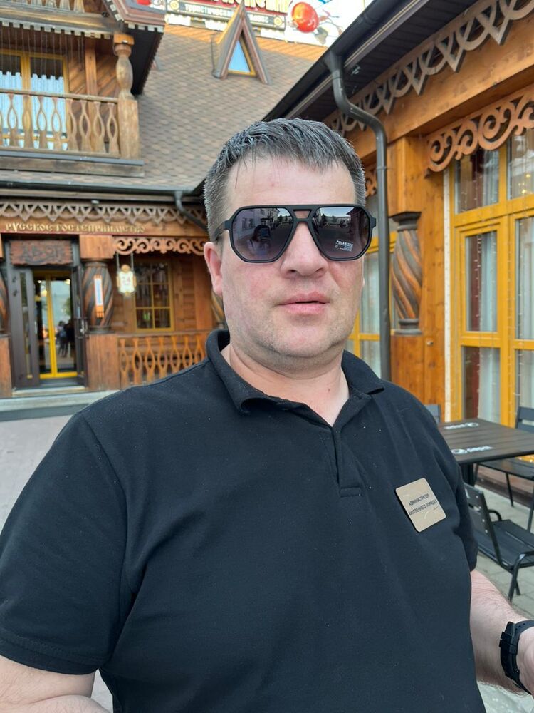  ,   Denis, 45 ,   ,   , c 