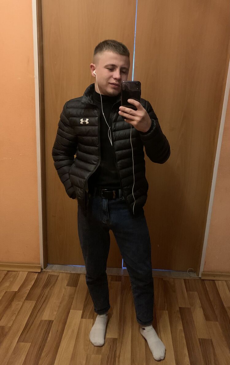  42918543  , 23 ,    