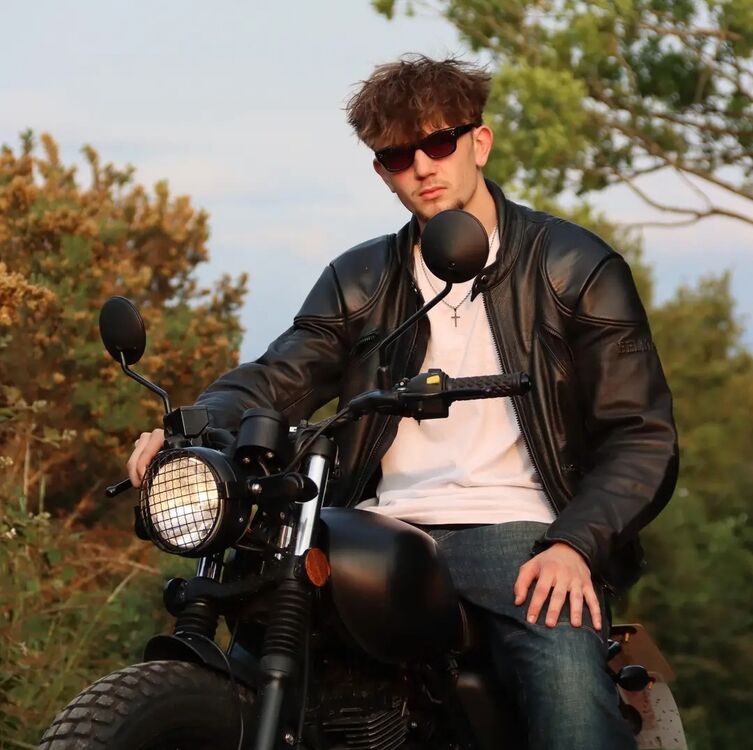 ���� 55690833 ������� ����, 34 ����, ���� ���������� � ������