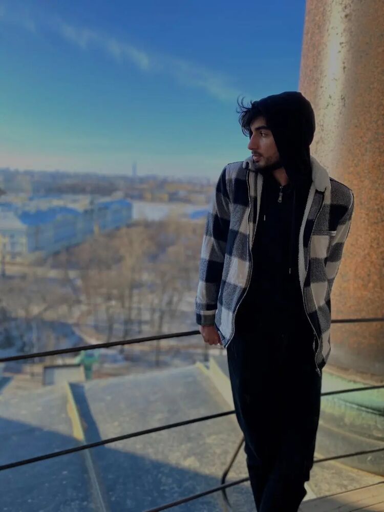  36943353  Kanan, 23 ,    -