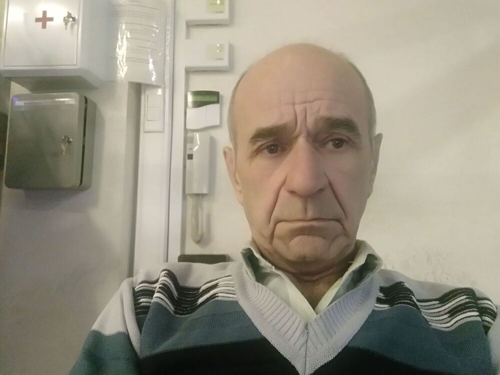  22640473  , 73 ,    