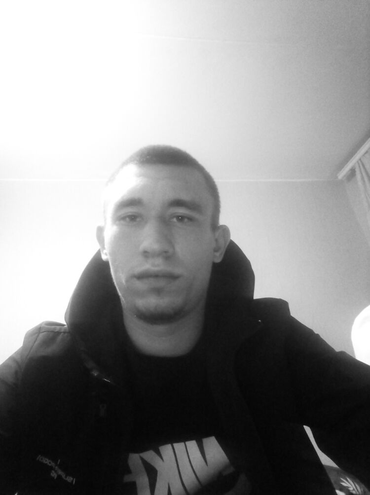  38417863  , 23 ,    