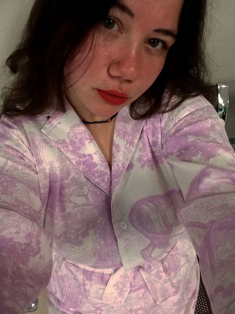  51774073  Darya, 20 ,    