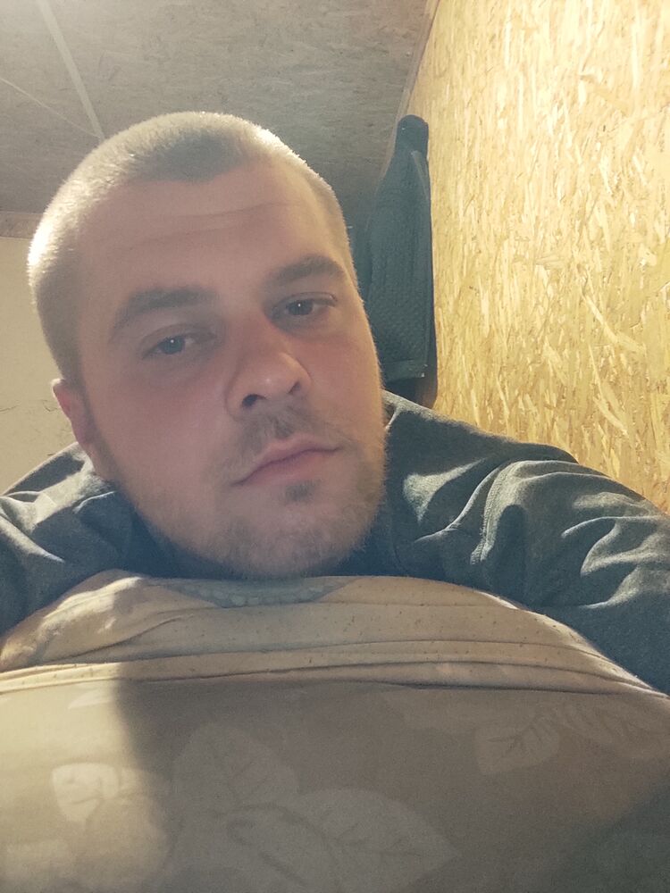  ,   Andrej, 29 ,   ,   