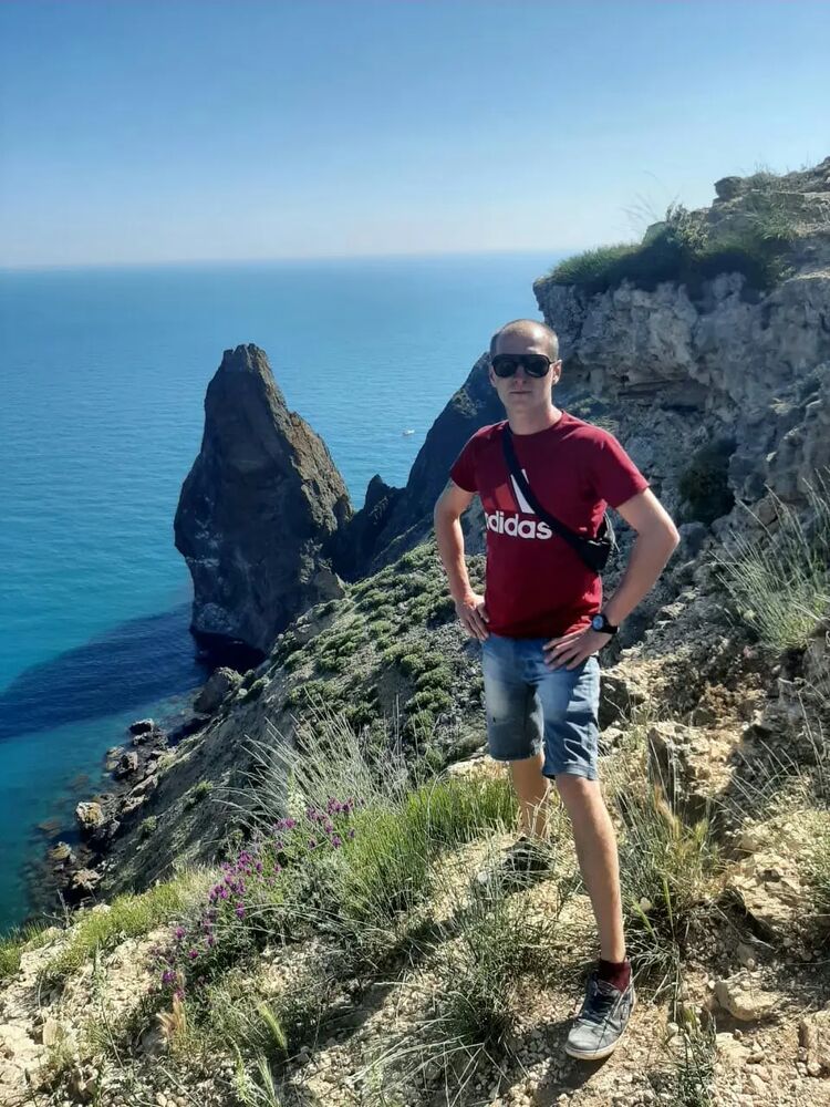 ,   Pavel, 35 ,   ,   , c 