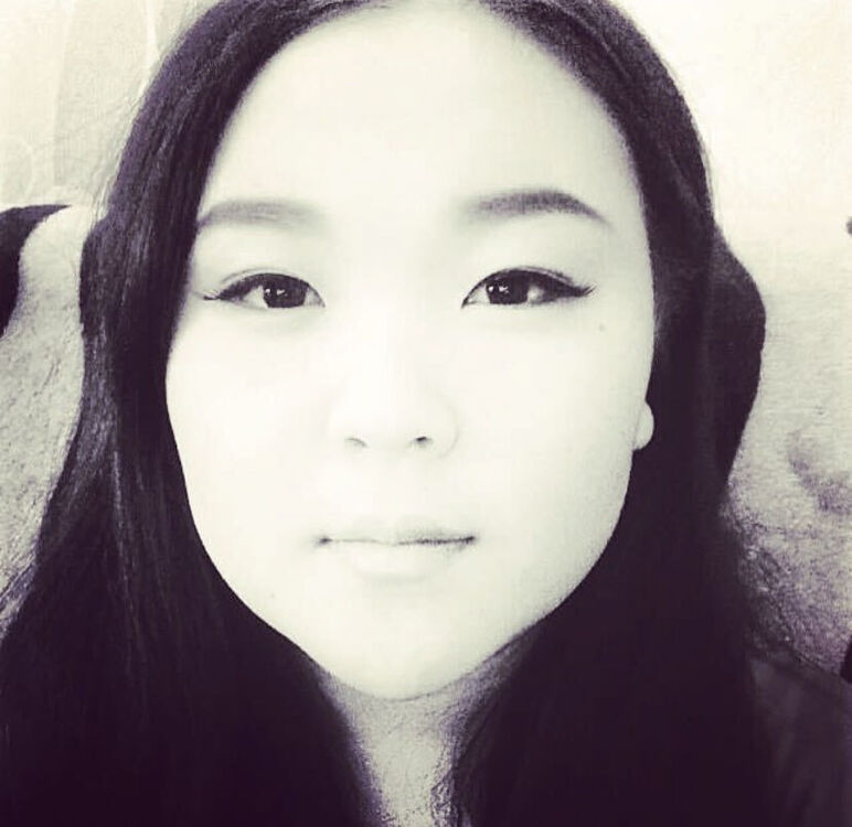  ,   Kris, 27 ,   