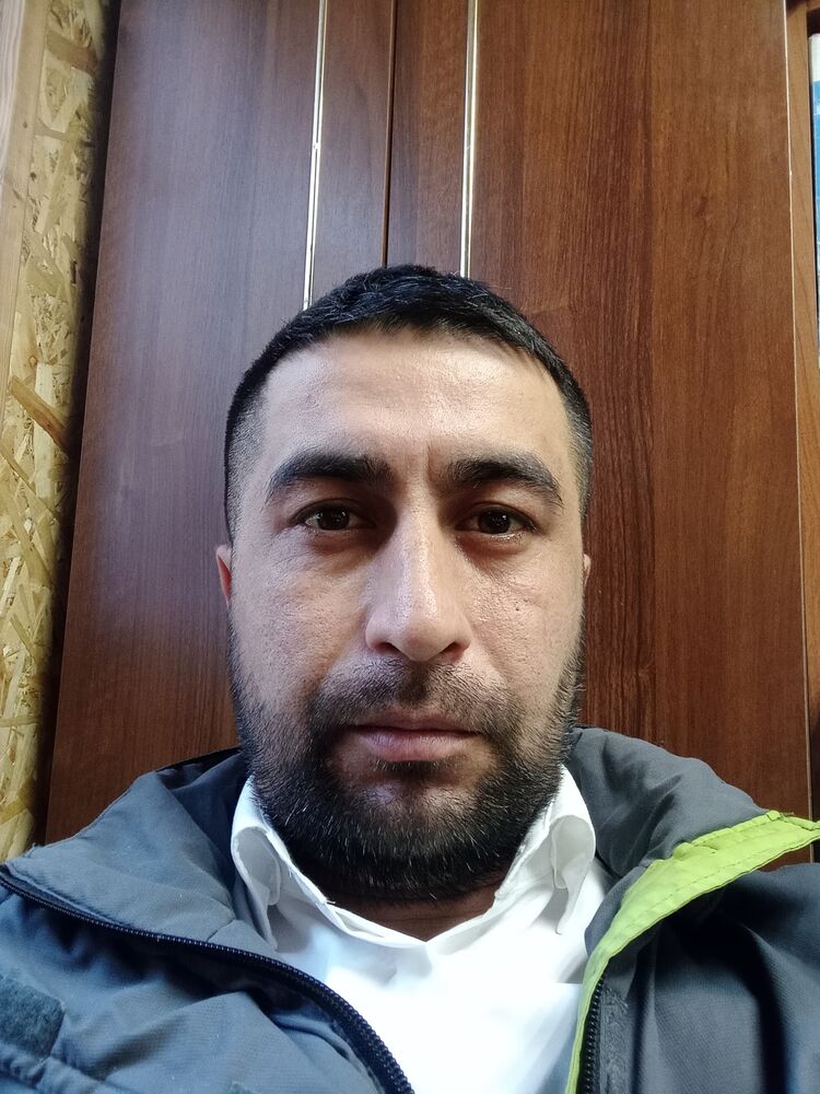  ,   Rafael, 39 ,   ,   