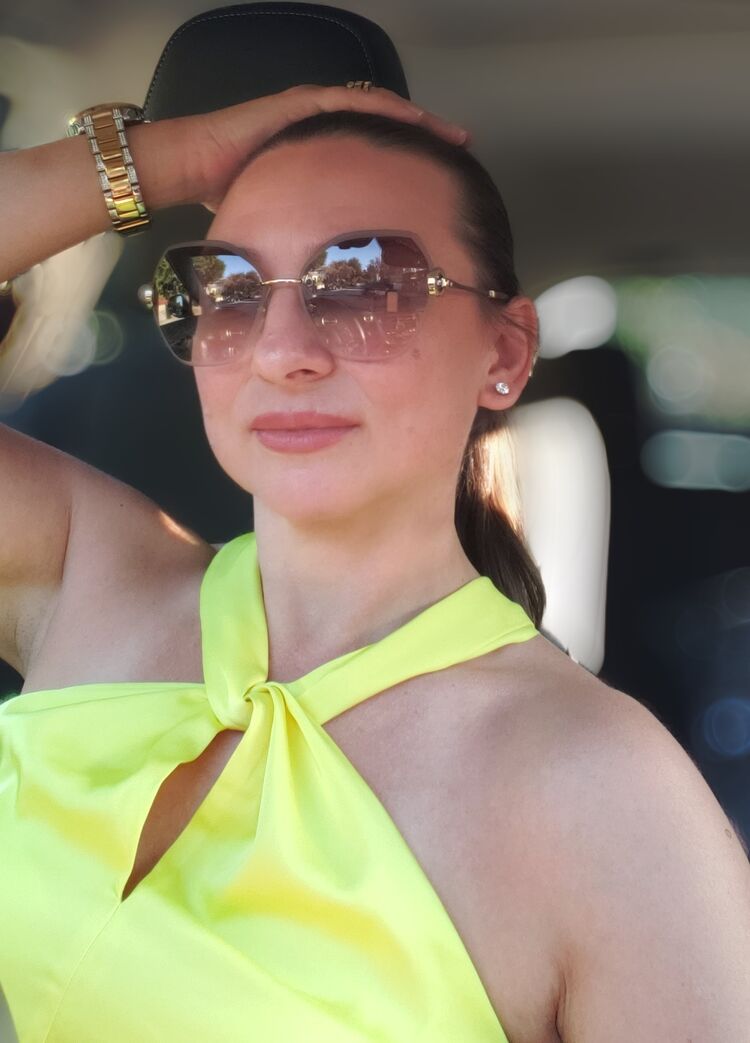  53378953  Larisa, 51 ,    -