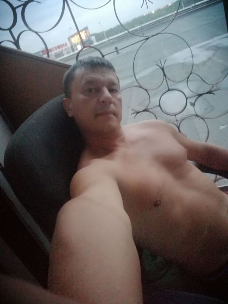  53142323  Maksim, 44 ,    