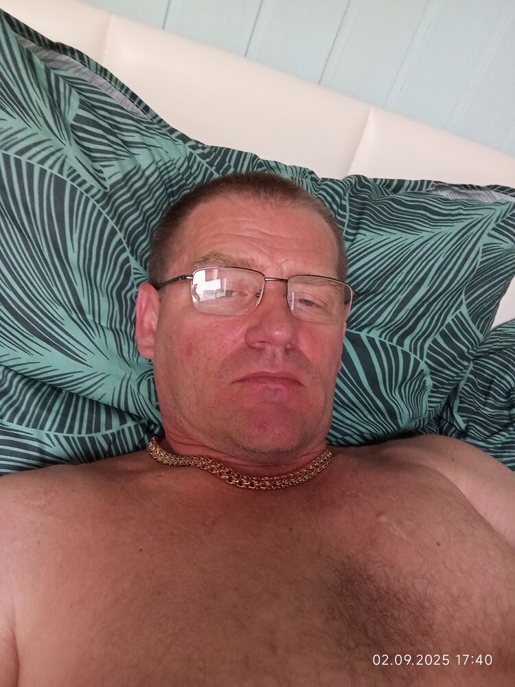  53387533  Alexander, 49 ,    