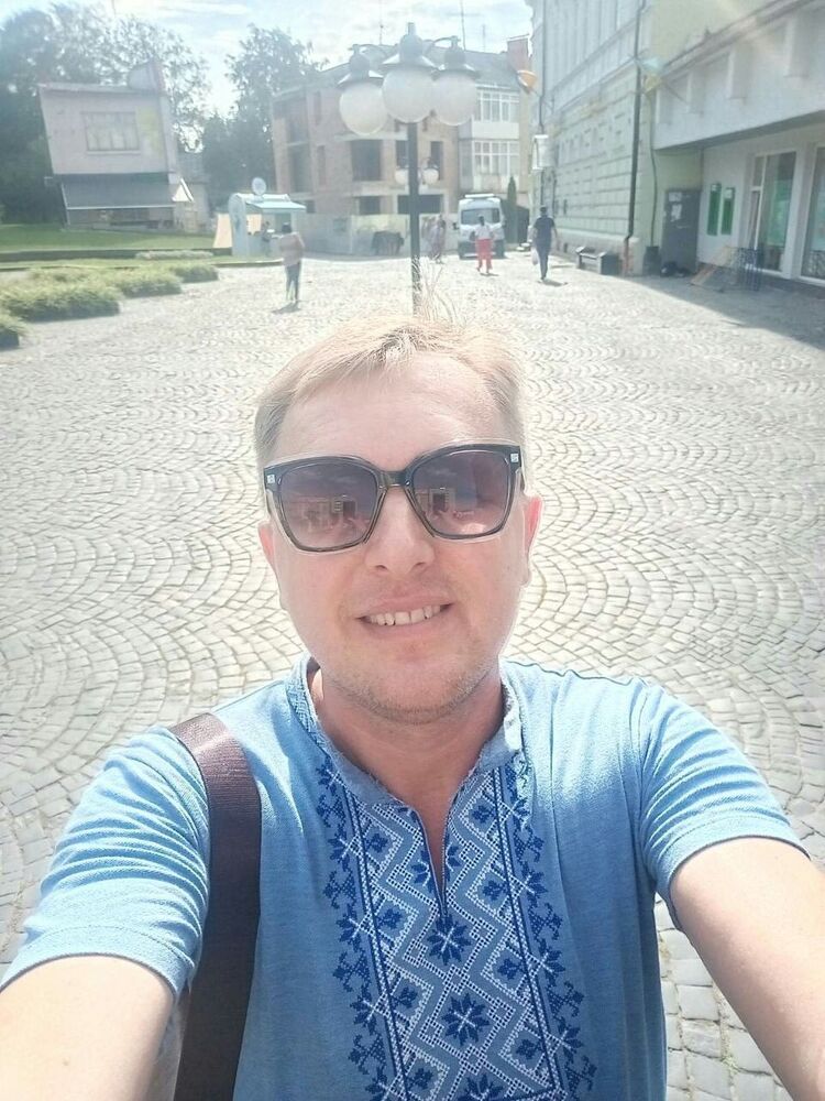  -,   , 52 ,   