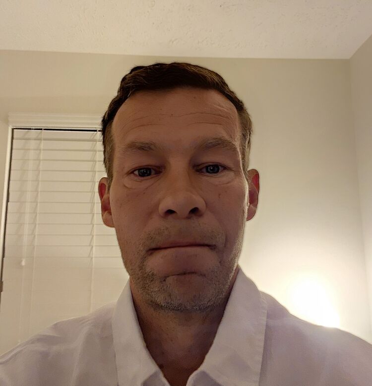  49000843  , 37 ,    Panama City