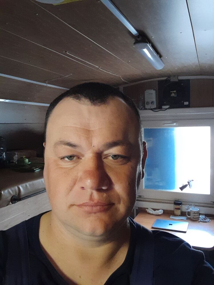  43579273   , 38 ,    