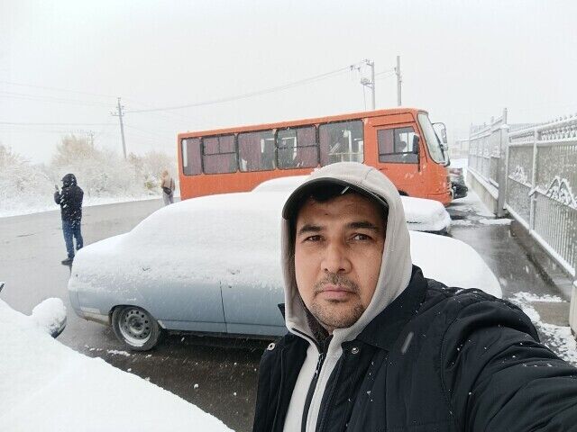  51782983  , 37 ,    