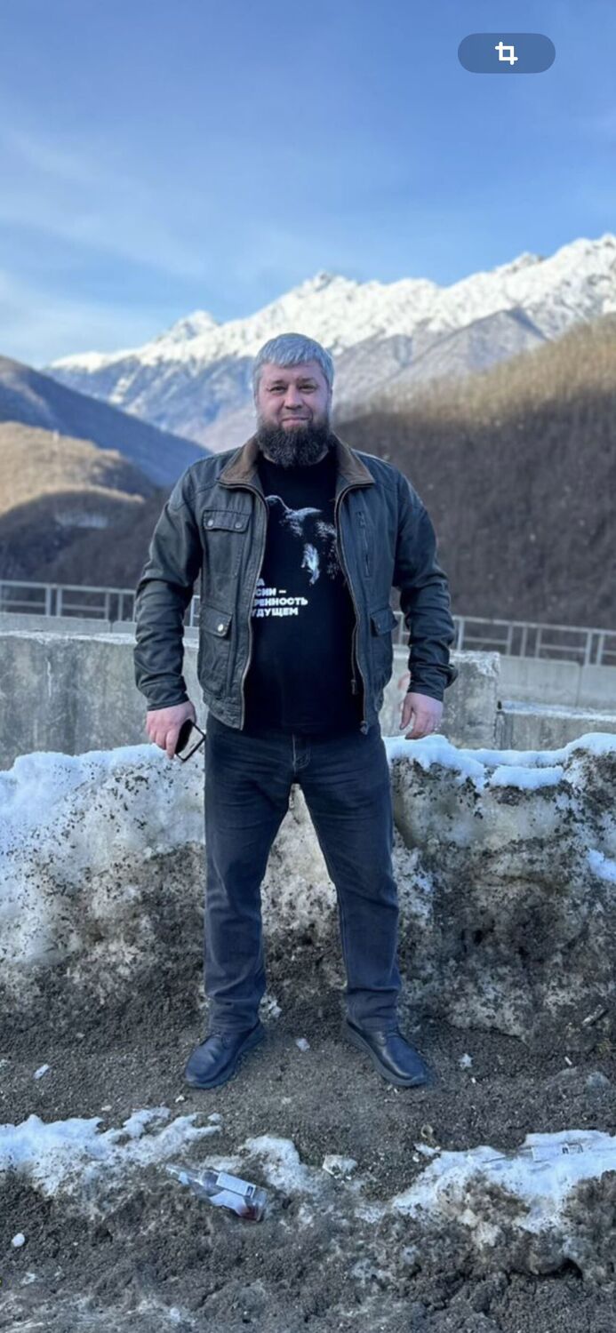  54440613  , 49 ,    --