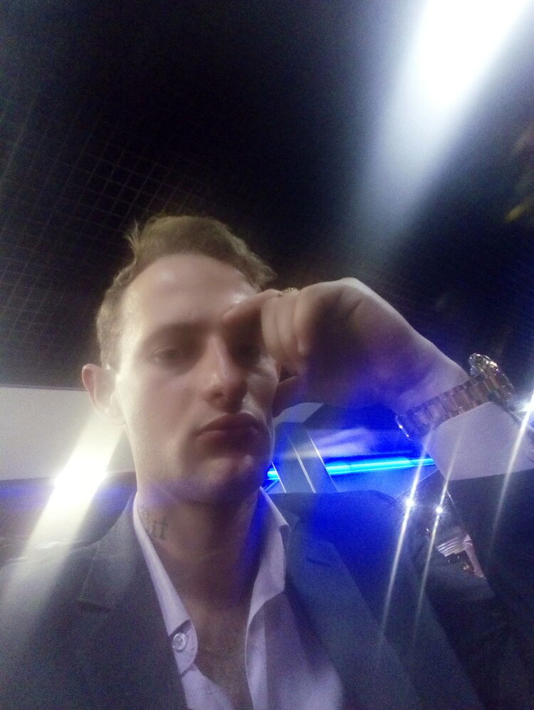  ,   Yuriy, 35 ,   ,   , c 