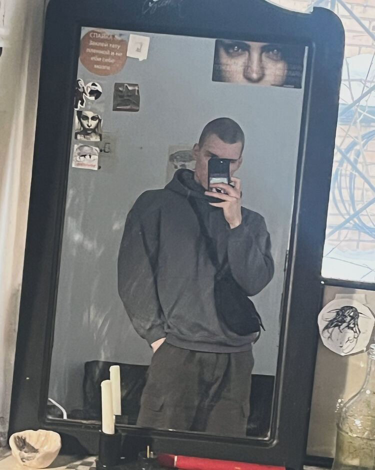  41939713  , 20 ,    