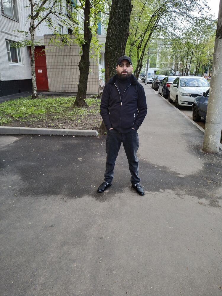  ,   Arman, 30 ,   ,   