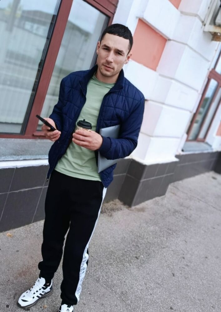  54176223  Igor, 29 ,    