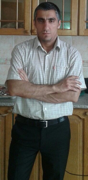  5827463  Elcin, 47 ,    