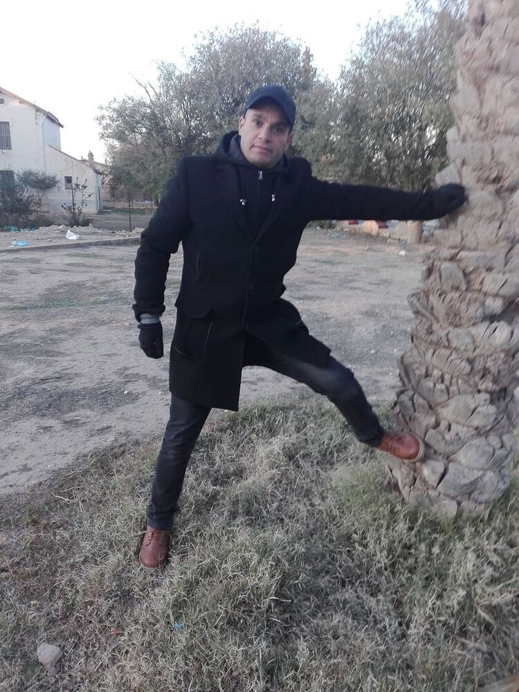  25841553  Faird, 45 ,    Algiers
