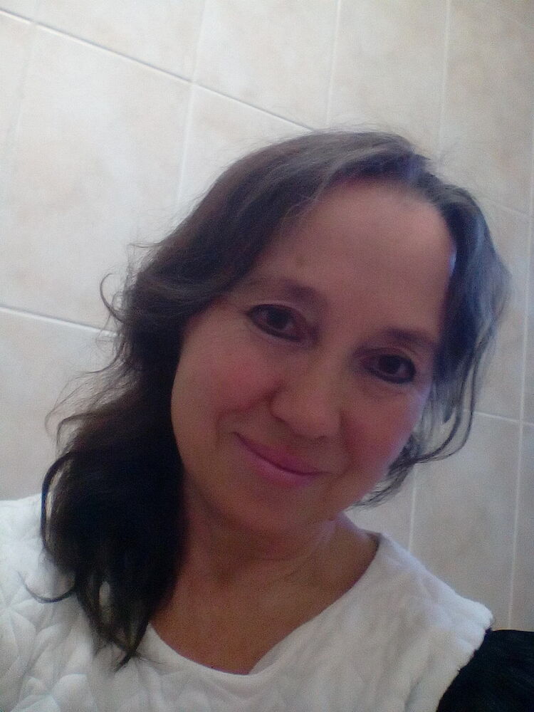  24713883  , 64 ,    