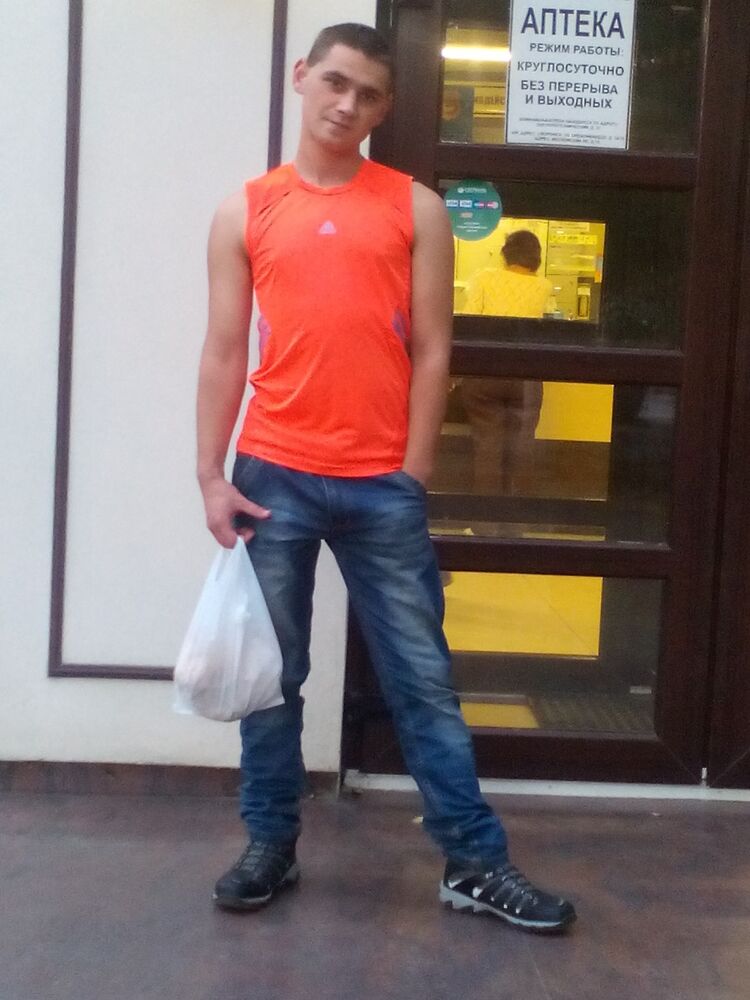  ,   Alexander, 29 ,   , c 