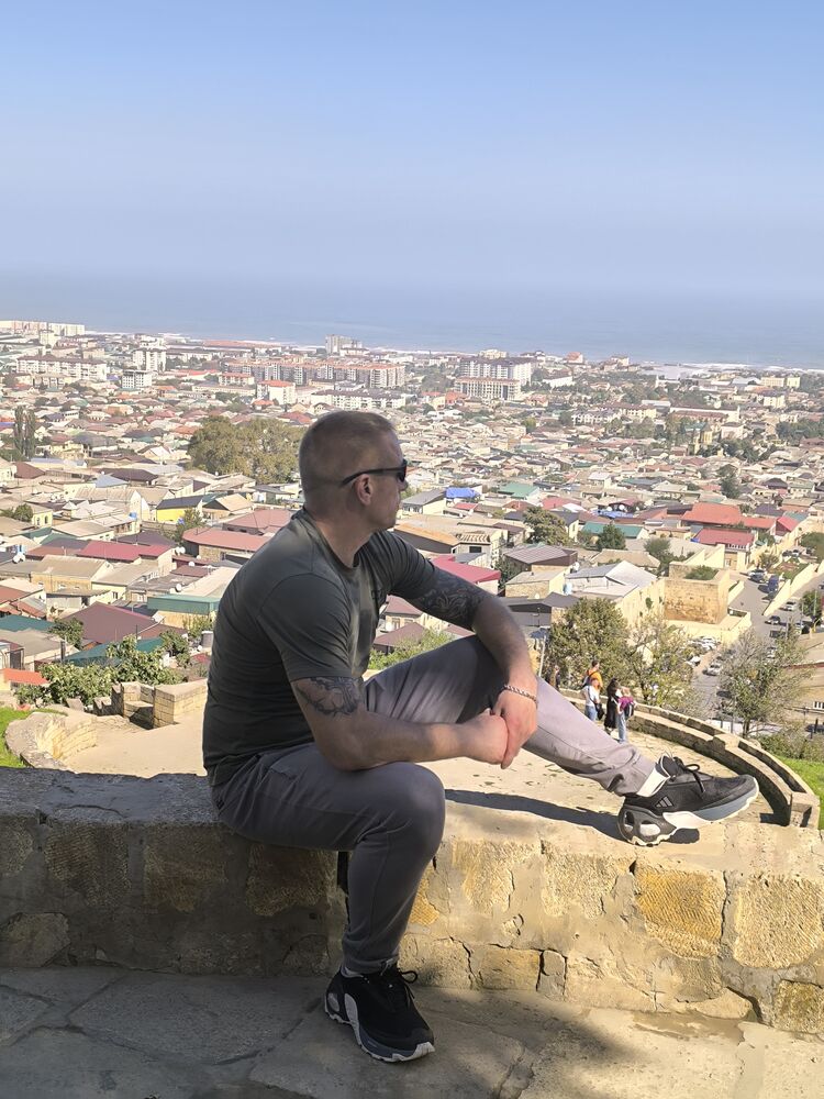  54319533  ANDRIUHA, 41 ,    