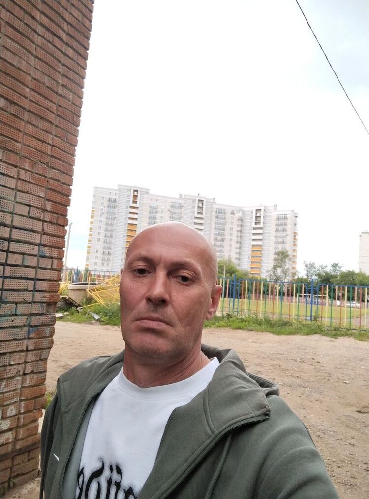  ,   Victor, 44 ,   ,   , c 