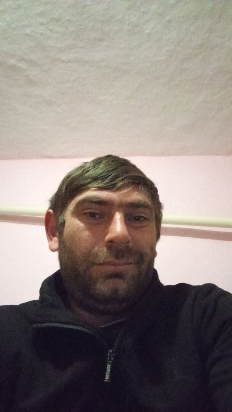  -,   Maga, 39 ,   ,   