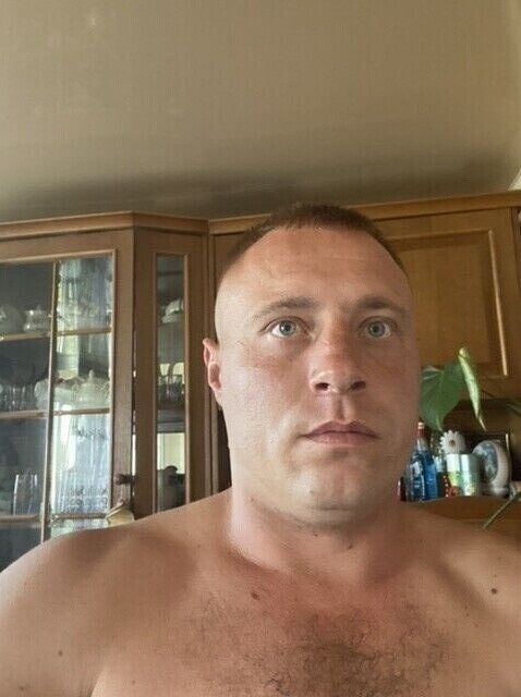  21708163  , 33 ,    