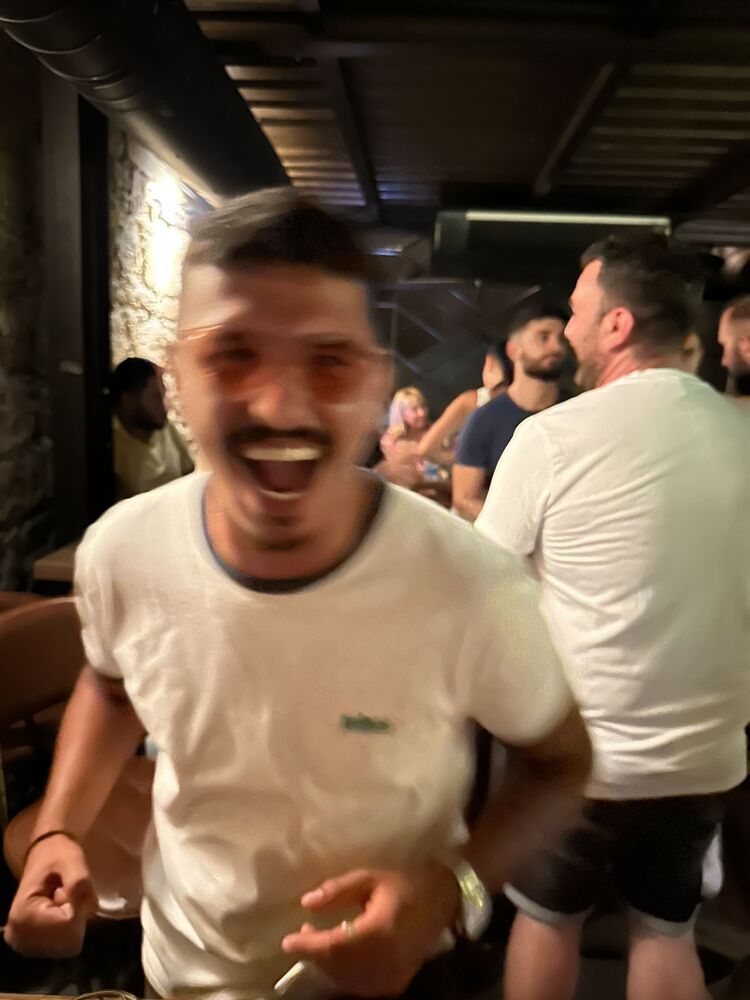  37968663  Georgios, 31 ,    Limassol