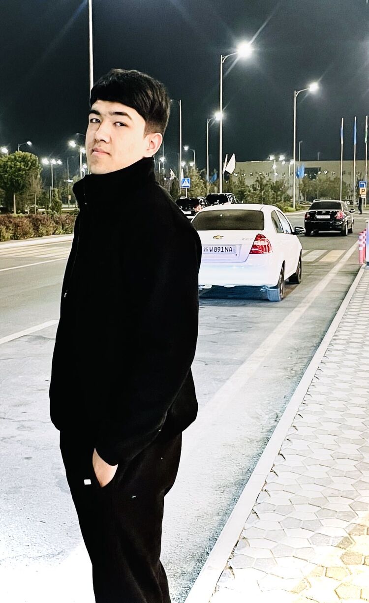  54748533  Anzor, 22 ,    