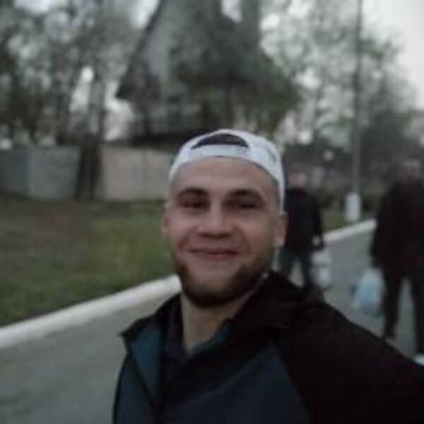  23588463  Artem, 29 ,     