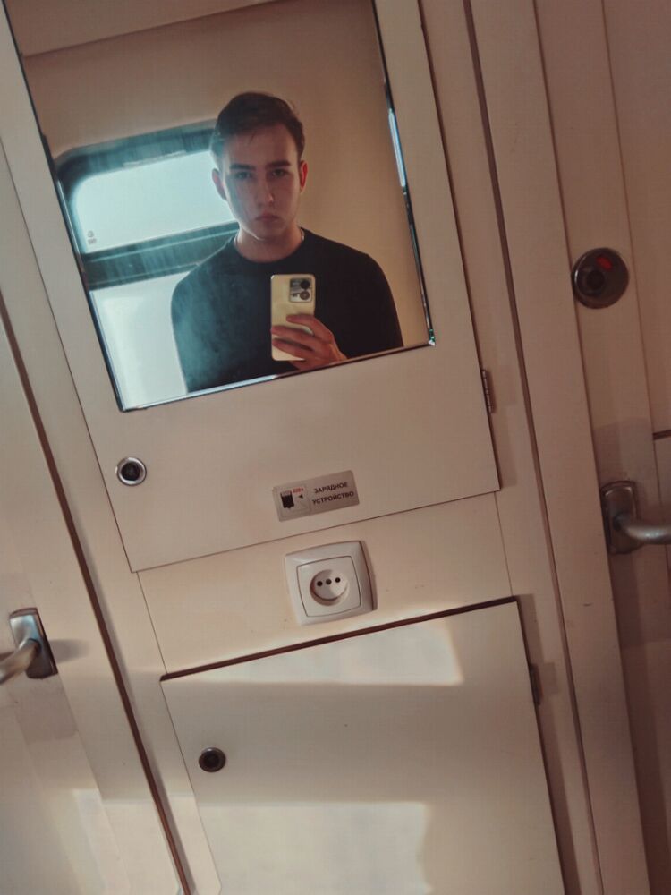  ,   Alexander, 22 ,   ,   