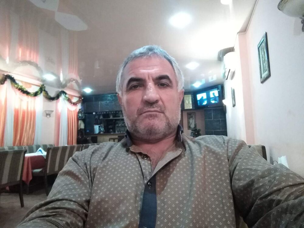  ,   Nurik, 54 ,     , c 