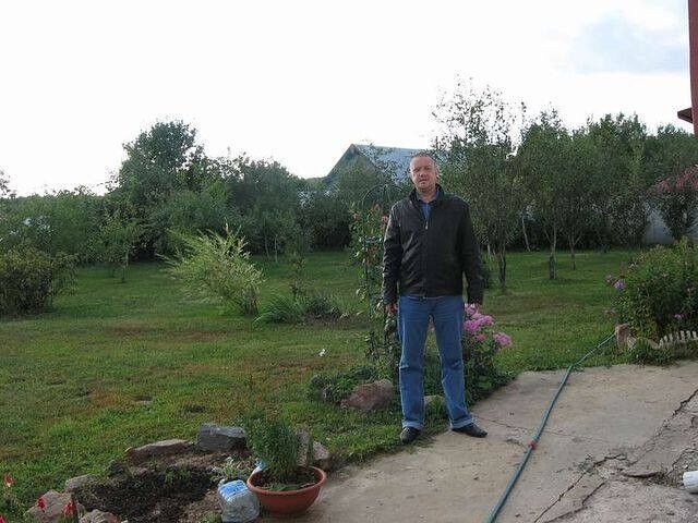  6989203  Vadim, 54 ,    