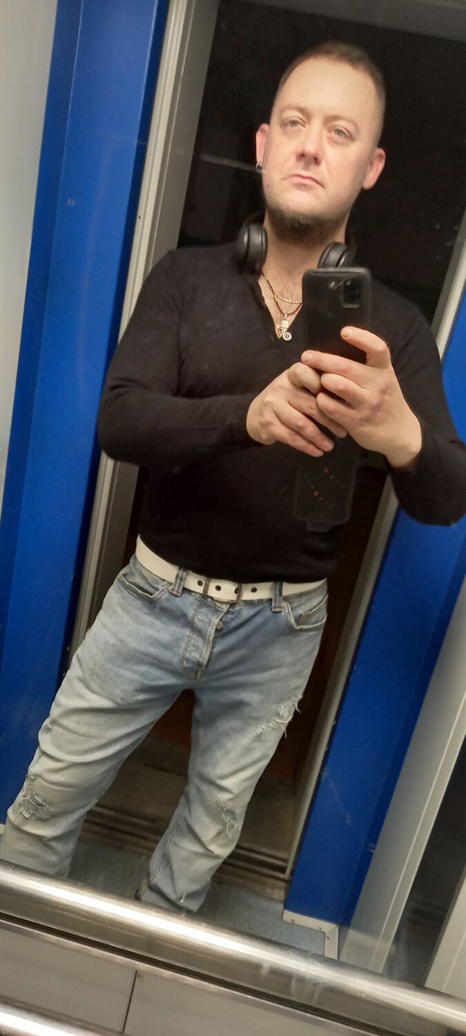  ,   Alekfor, 40 ,   ,   , c , 