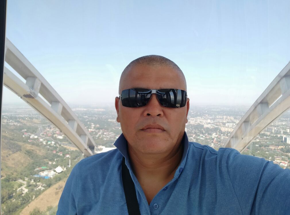  33075473  Kuanish, 49 ,    
