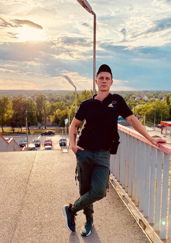  ,   Vasya, 32 ,   ,   , c , 